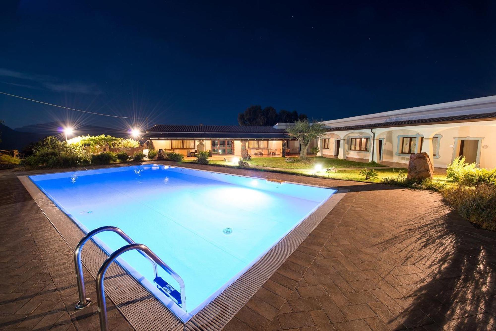 Agriturismo Irghitula Posada Kültér fotó