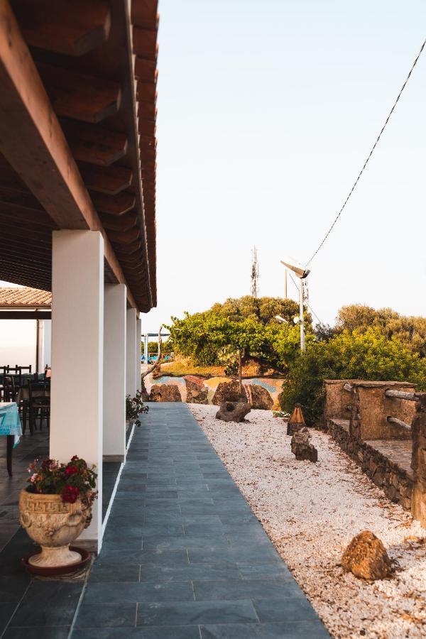 Agriturismo Irghitula Posada Kültér fotó