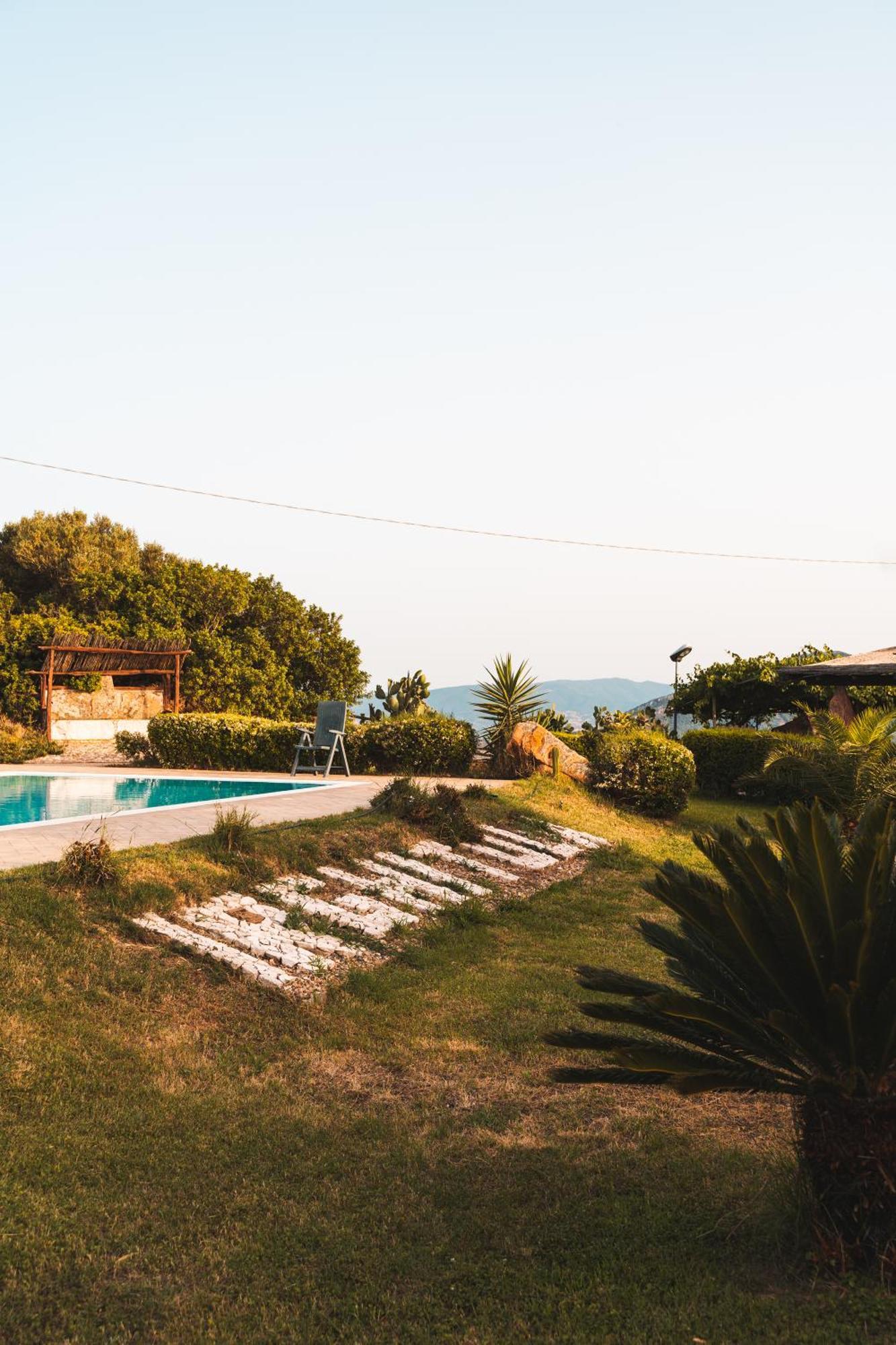 Agriturismo Irghitula Posada Kültér fotó